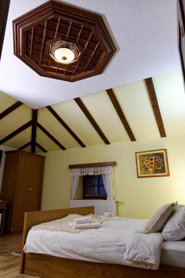 The House Of The Miyaks Otel Rostusa Dış mekan fotoğraf