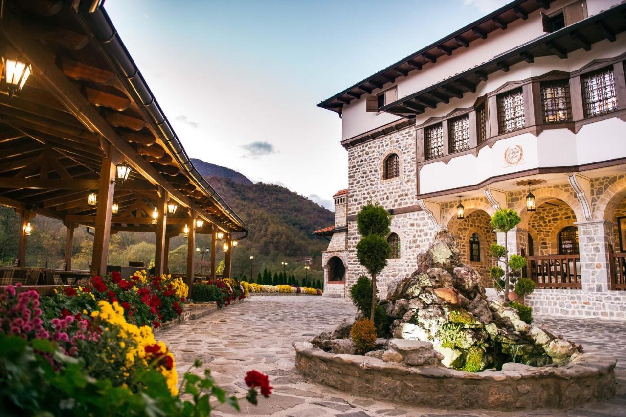 The House Of The Miyaks Otel Rostusa Dış mekan fotoğraf